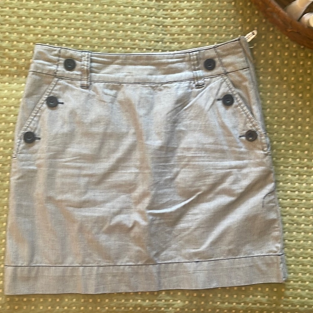 H &M blue white skirt